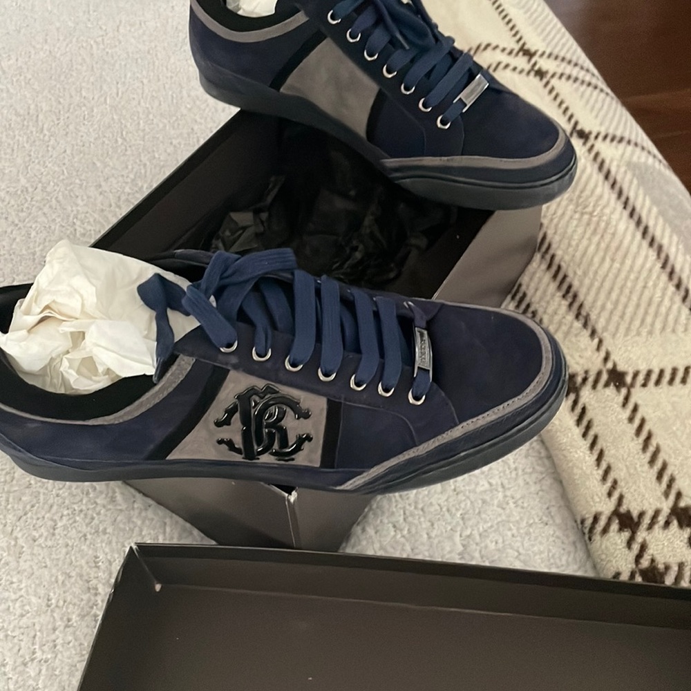 Never been worn size 10